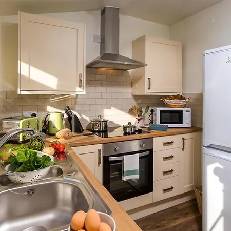 Apartament Holly At